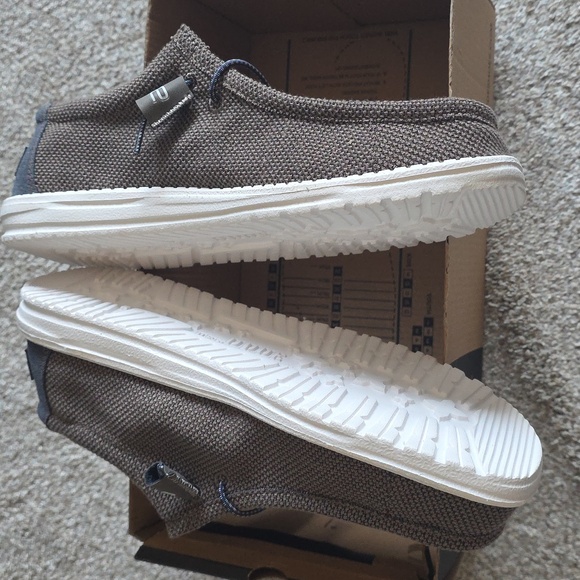 Men's Wally Hey Dudes - Picture 6 of 7